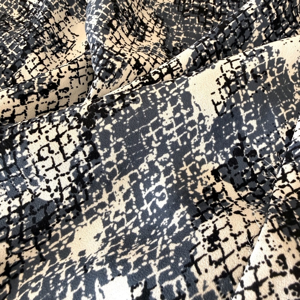 BCBG Maxazria Blue Snake Print Halter Women's Dress. Size S - Picture 11 of 11